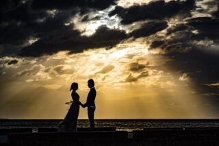 雲の隙間から差し込む太陽光がとても幻想的。思わずシャッターを切りました。