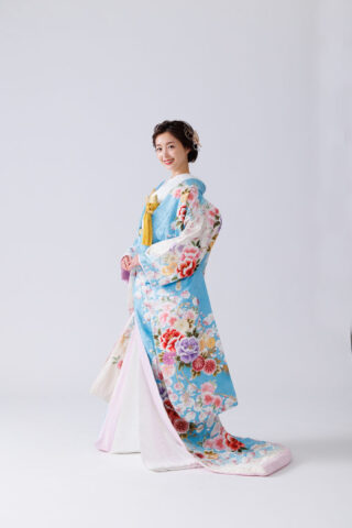 桜流水に牡丹菊
