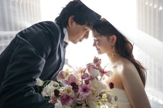 ベールに包まれた愛