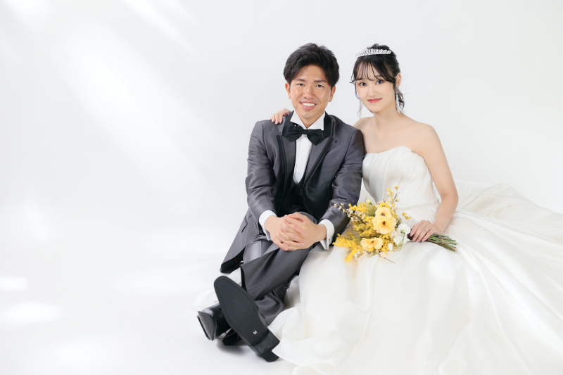 寄り添う2人