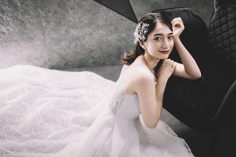 ソロウェディングプラン アルバム14p(A3)付・洋装1着・メイク&ヘアセット付★理想を追う女性のためのウェディングフォト!