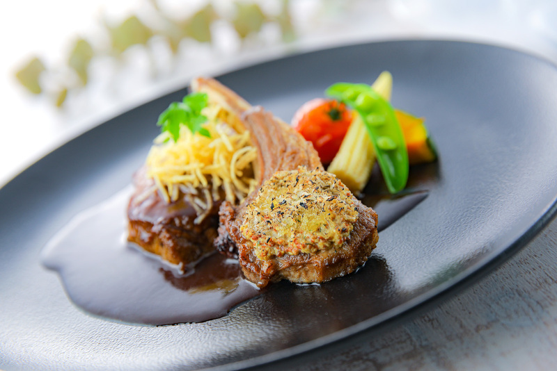 【会食&ご家族も一緒に撮影】プレミアムファミリーフォトプラン♢ウエディングドレス&チャペル撮影付き