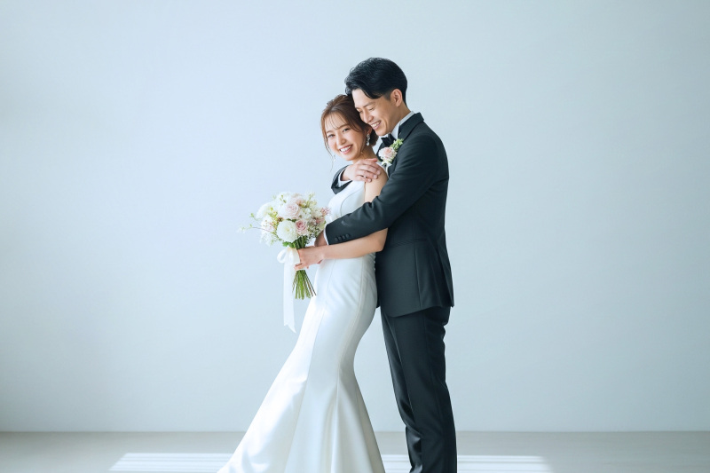 *限定価格!10月まで どの衣装を選んでも一律110,000円税込プラン