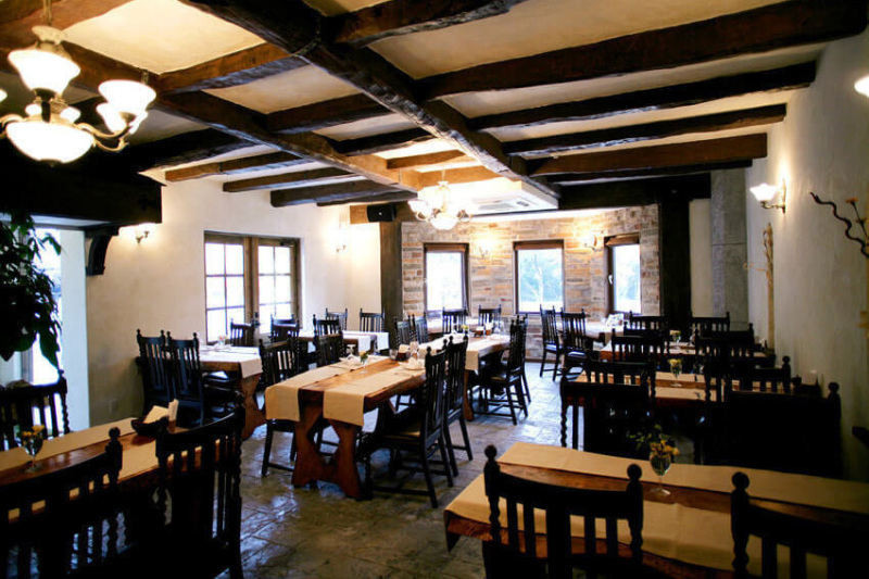 【会食付きフォトウェディング】ウエディングドレスプラン♦︎本物のチャペルとプライベートガーデン撮影♦︎データ付/約150カット