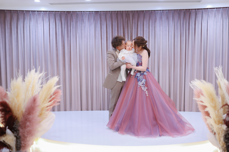 ほっぺに誓いのキス＊