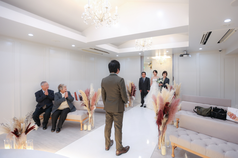 ご新婦様ご入場