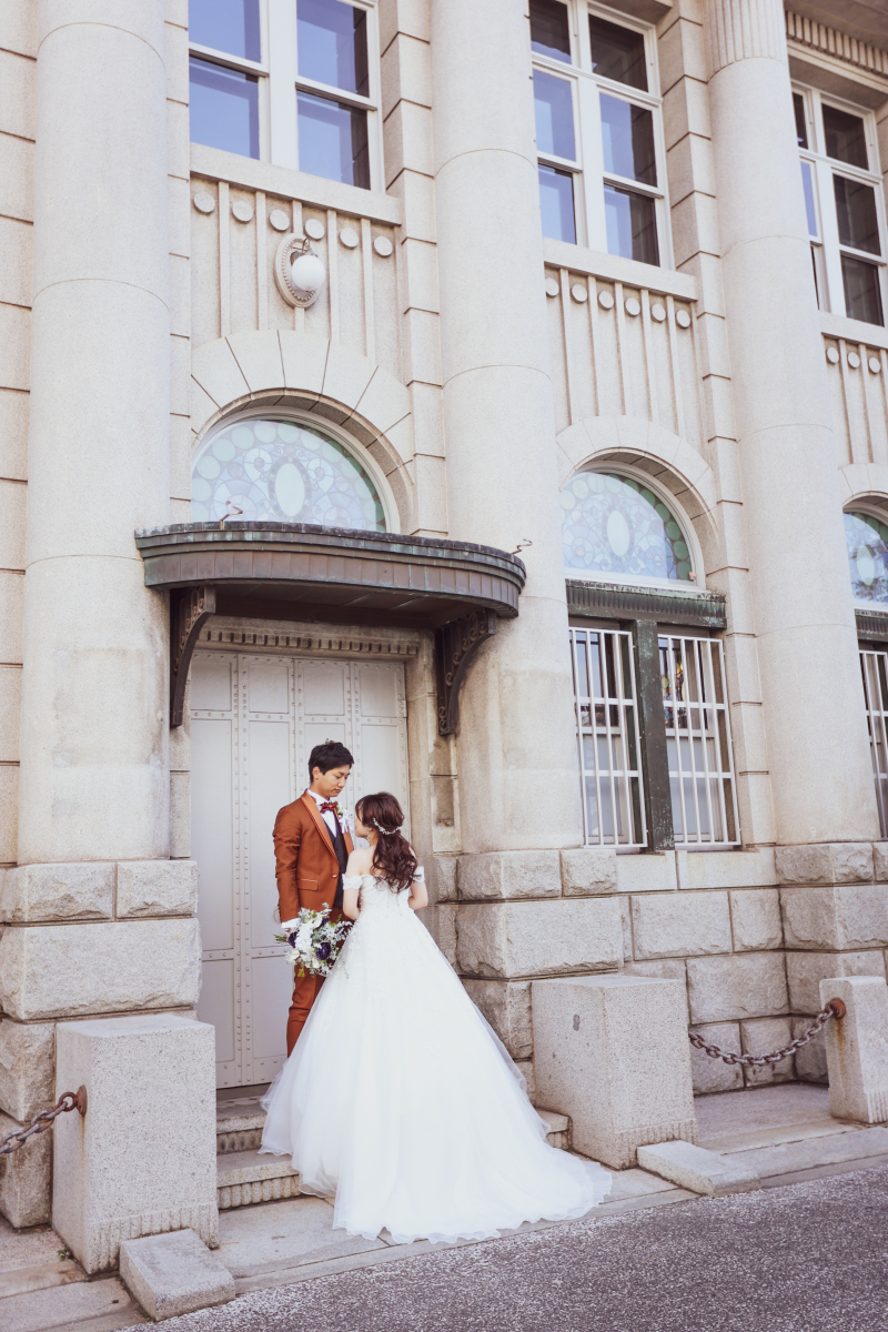 洋風の建物と共に…