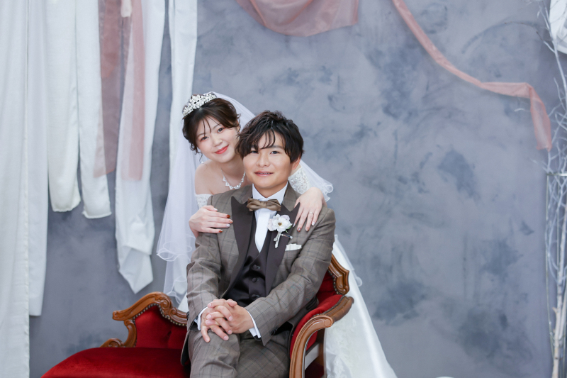 椅子を使って