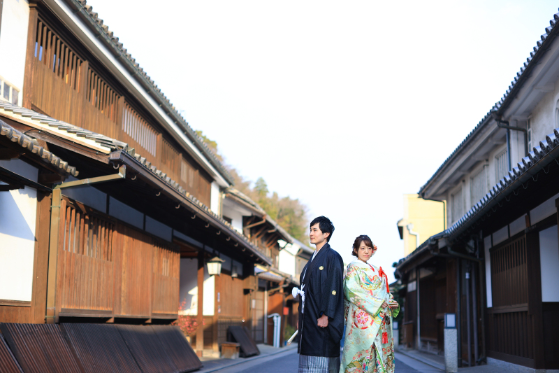 和装は美観地区の町並みで