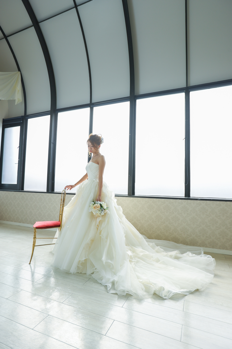 純白のウェディングドレス