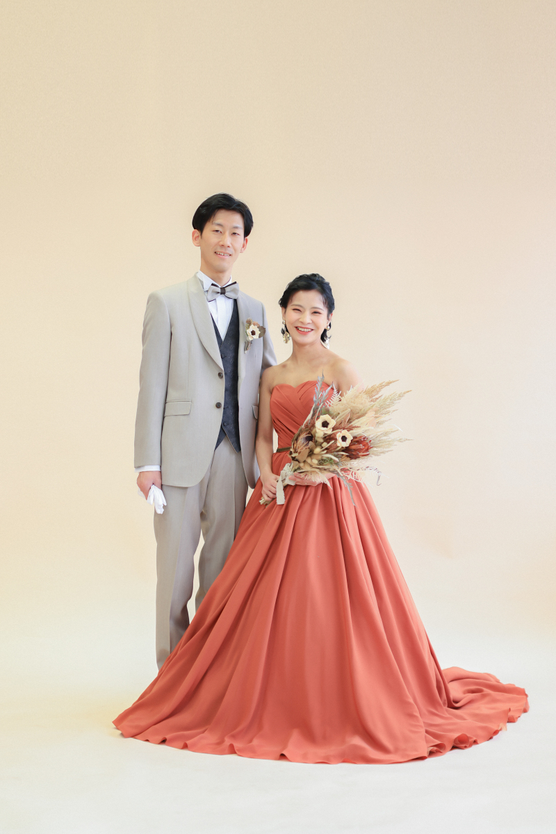 お次はカラードレス(^^♪