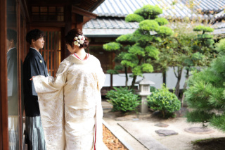 お2人の雰囲気に合わせてポージングもご提案します♩