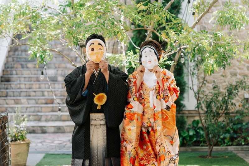 お面を使って...