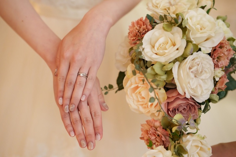 たいせつなリングを重ね付け