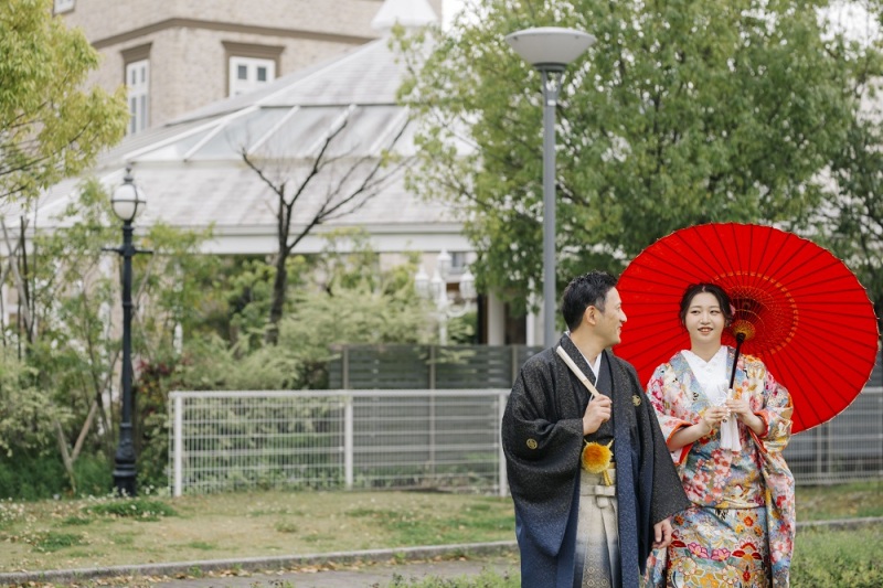 見つめ合いながら...