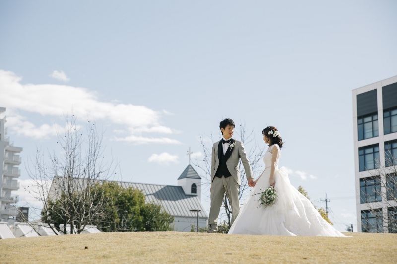 手を繋いで...末永いお幸せを...!♡