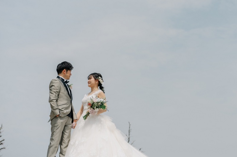 公園の丘の上で