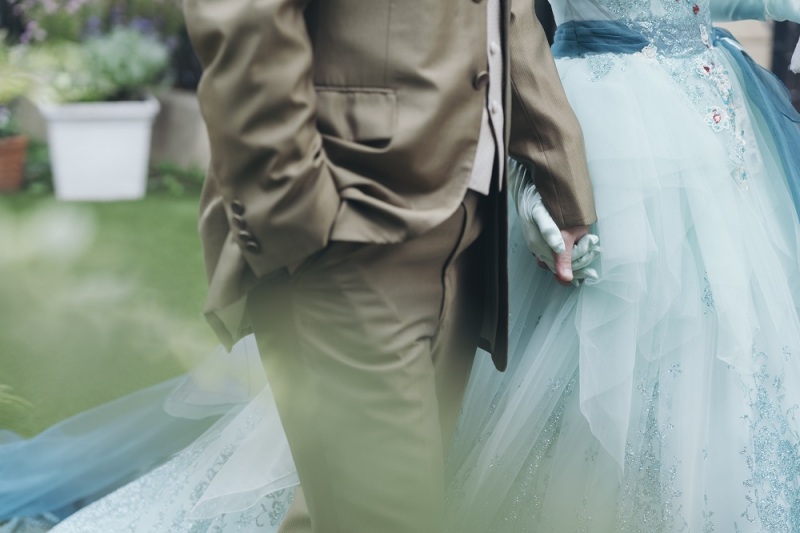 ライトブルーのドレスでキュートに♡|ウェディングドレス&カラードレス◇スタジオ