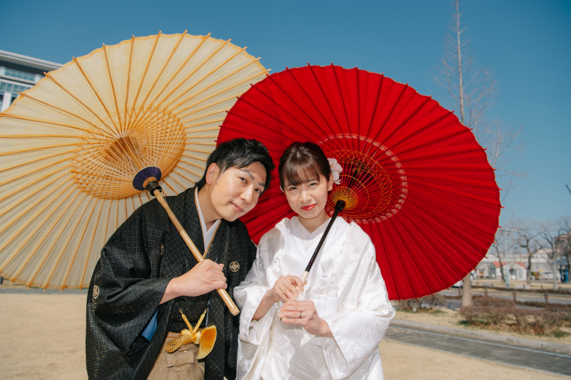 空と和傘のコントラスト✻