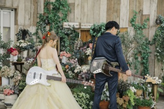 お持ち込みグッズでおふたりらしく｜ウェディングドレス＆カラードレス◇スタジオ