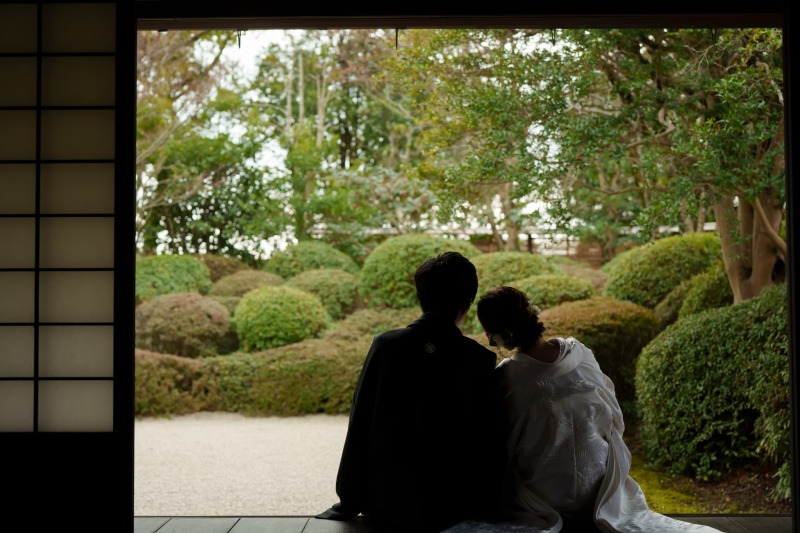 縁側で寄り添って・・・