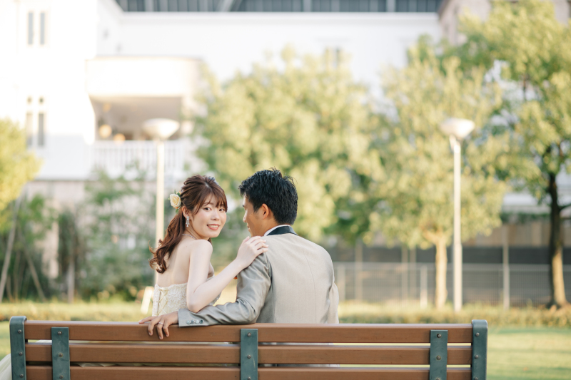 ベンチで振り返りショット♪