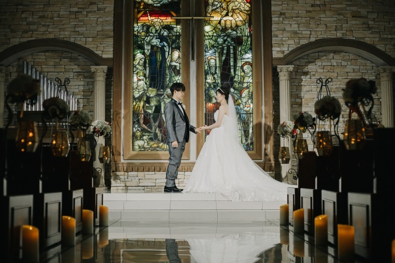 ステンドグラス背景のフォト