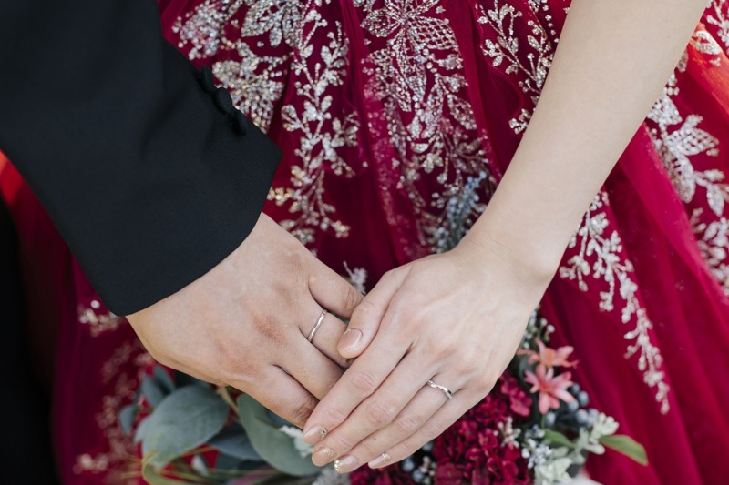 カラードレス×指輪