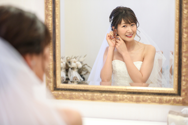 ブライズルームでのお支度ショット