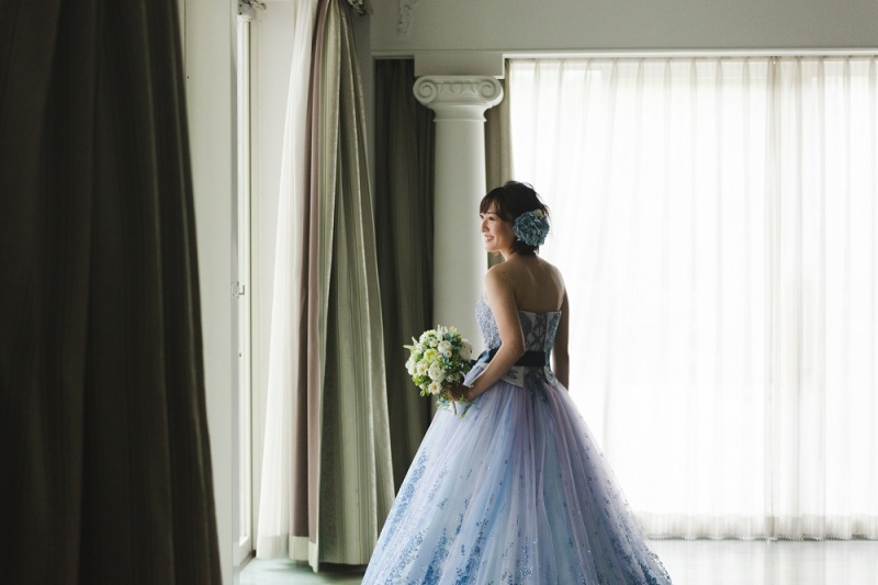 自然光の差し込む室内フォト