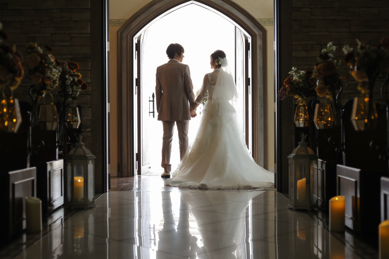 チャペルでじっくり撮影｜ウェディングドレス◇スタジオ撮影◇家族と一緒