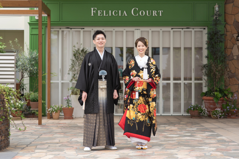 色打掛andウェディングドレスでスタジオフォト