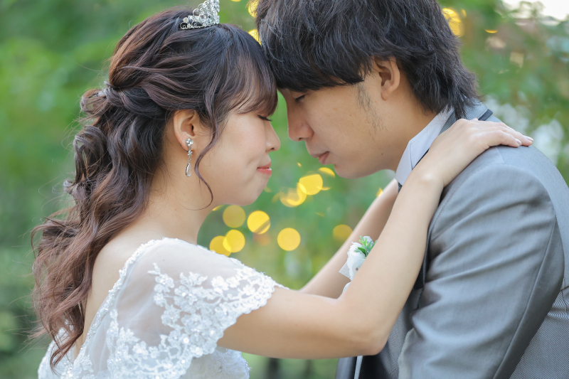 おでこをくっつけて・・・