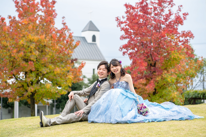 配色の綺麗な紅葉フォト✷