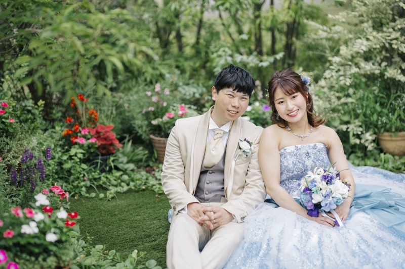 *可愛いお花の周りで*