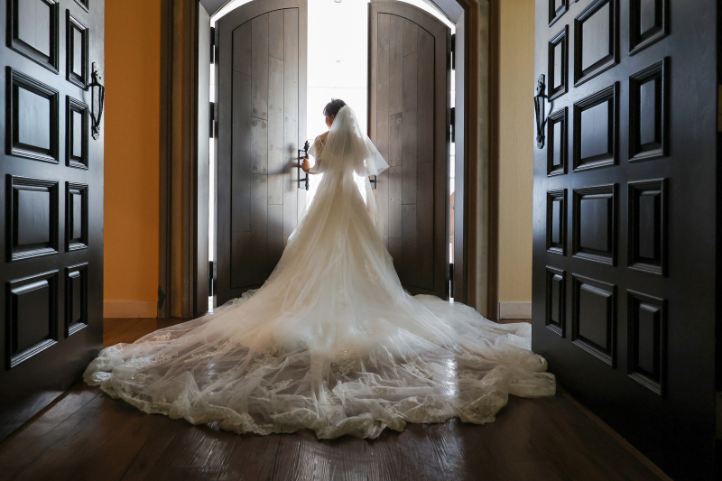 ボリューム◎ドラマチックなチャペルフォト