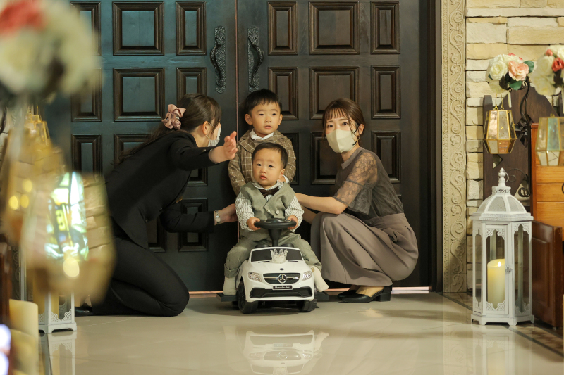 可愛いリングボーイたちの登場♡