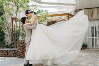 チャペル＆ガーデンで撮影できる！｜ウェディングドレス◇スタジオ