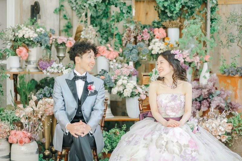 お色直しでカラードレスに