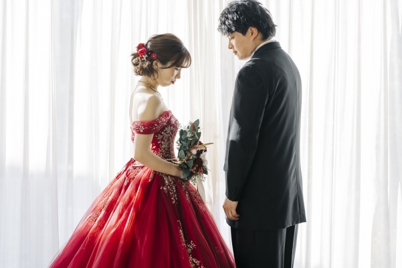 真っ赤なカラードレス