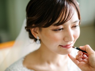 衣裳チェンジごとのヘアメイクアレンジ