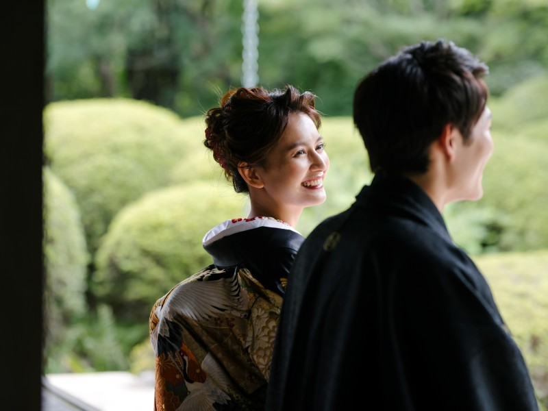 PHOTO WEDDING FLEUR_庭園で撮影できる