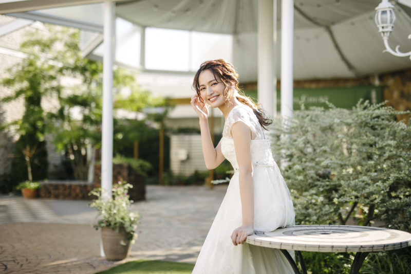 《最先端のレタッチ加工アルバム》洋装1着/スタジオ◇50カット全データ&10Pアルバム付き