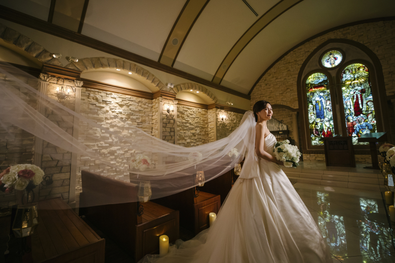 【洋装1着/スタジオ】50カット全データ付き/約100着のドレスがランクUP料金なし！チャペル＆ガーデン撮影可