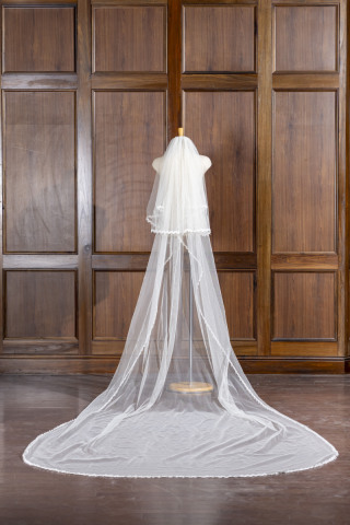 縁つきロングベール