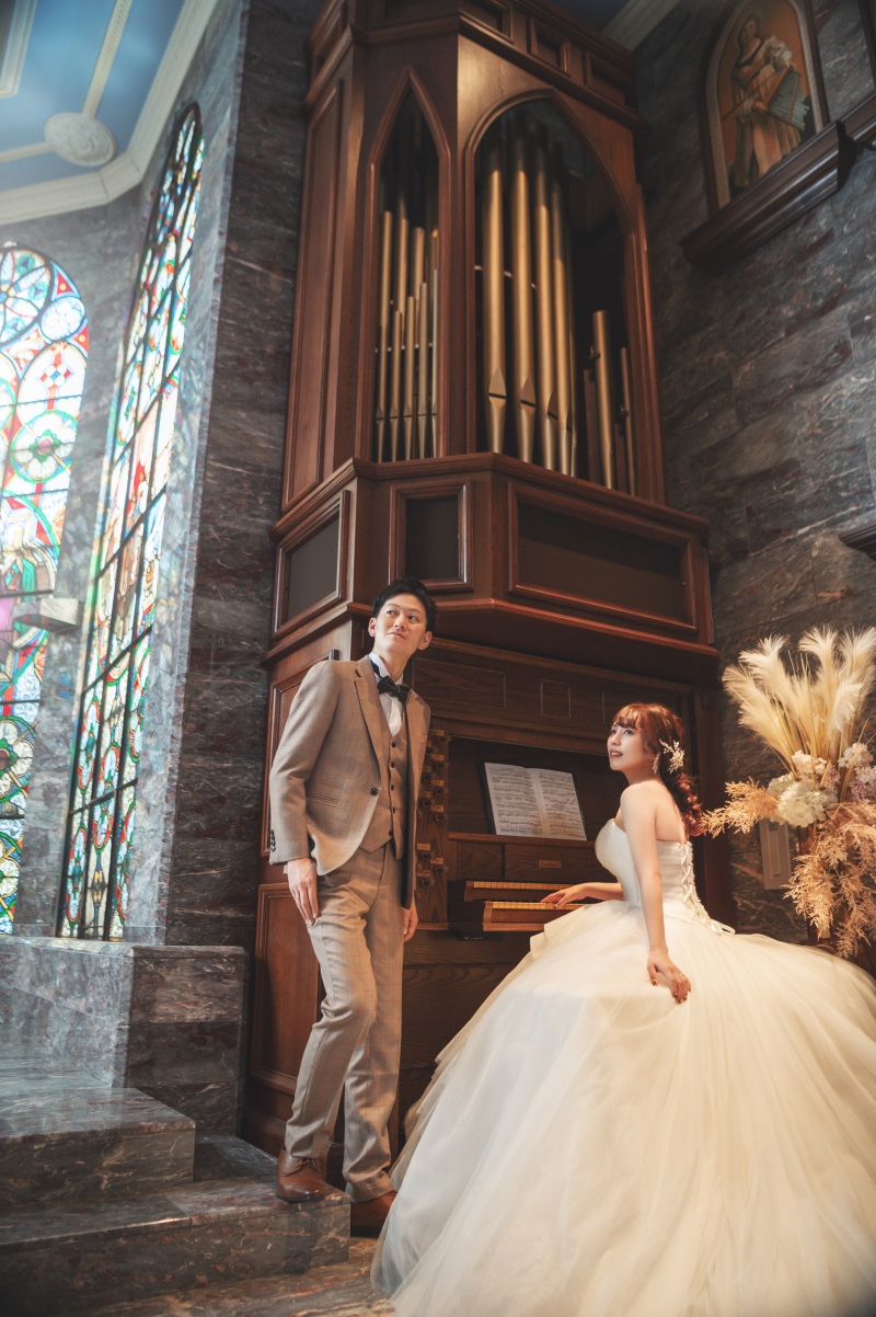 見つめる先には