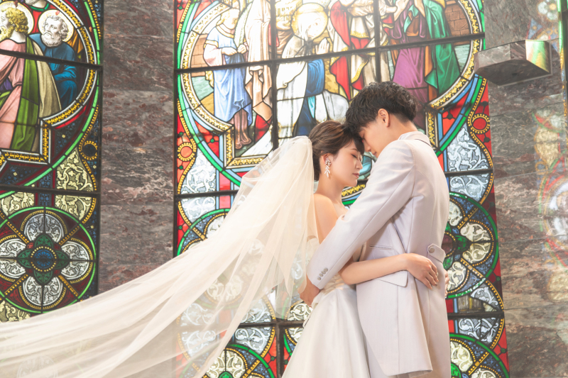 神聖なチャペルでの撮影