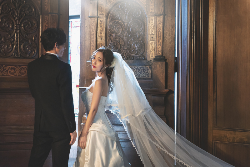 振り返り姿が美しいです