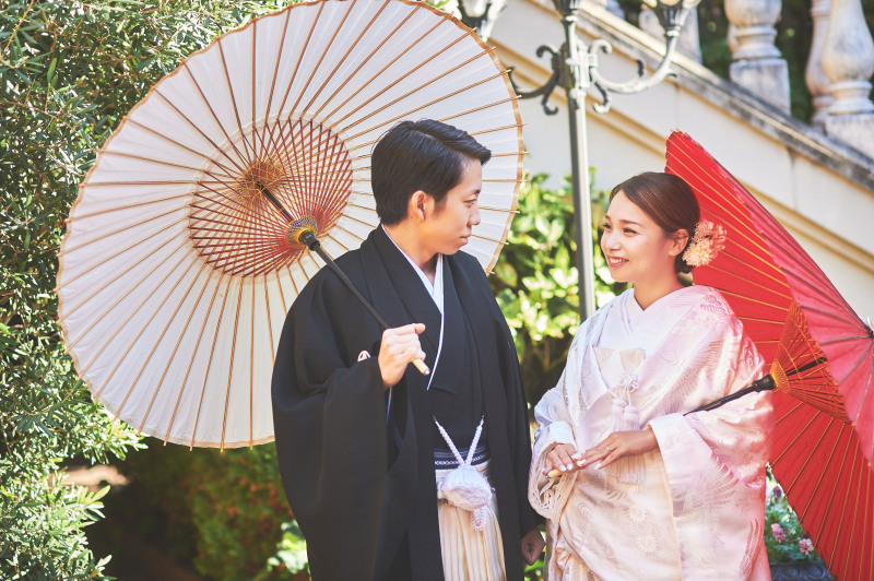 ☆和装1点・カスタムプラン☆ 本格的なステンドグラスのクラシカルチャペル・緑溢れるガーデン・おしゃれなスタジオで撮影が可能