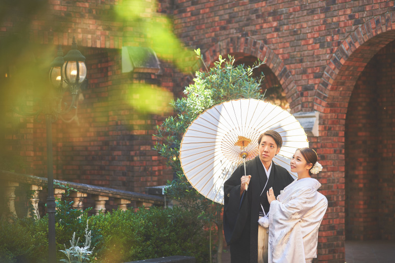 ☆和装1点・カスタムプラン☆ 本格的なステンドグラスのクラシカルチャペル・緑溢れるガーデン・おしゃれなスタジオで撮影が可能